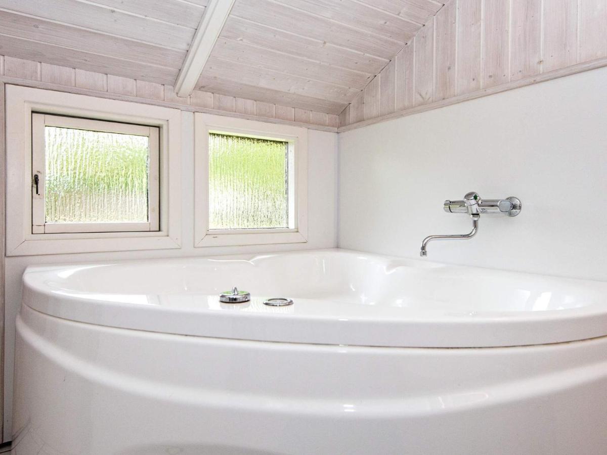 5 Person Holiday Home In B Rkop Egeskov  Exterior photo